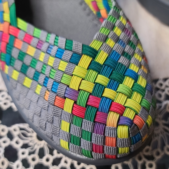 Steve Madden weave strap wedge shoes - Picture 4 of 9